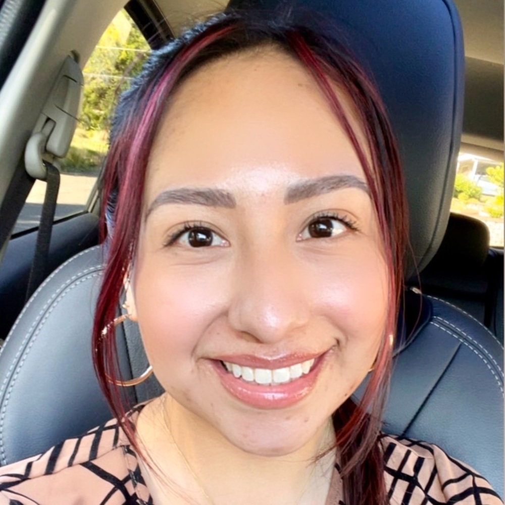 Meet your Posher, Cristina